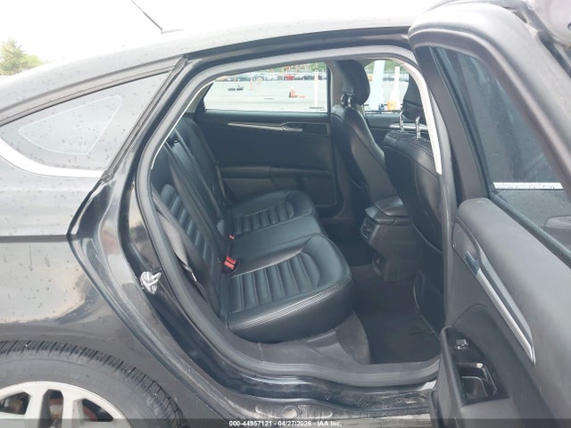 FORD FUSION SE - 8
