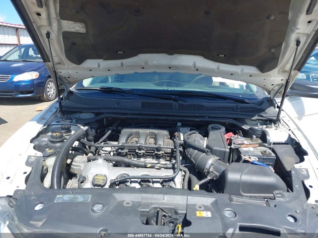 FORD TAURUS SE - 10