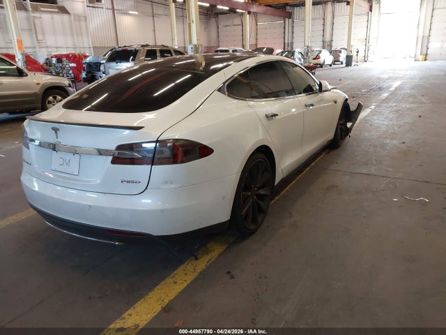 صورة 4 لـ 2015 Tesla MODEL S 85D/P85D