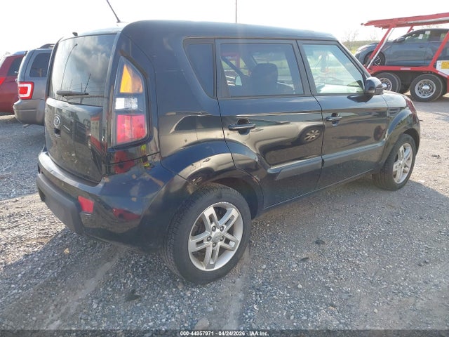 KIA SOUL - 4