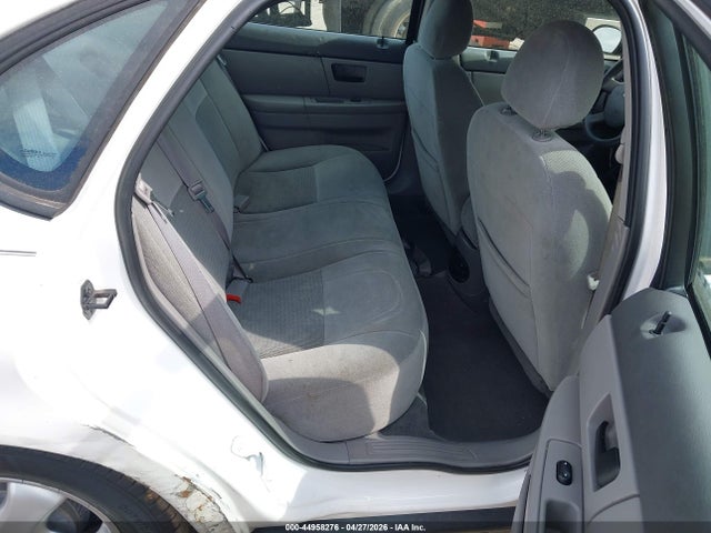 FORD TAURUS SE - 8