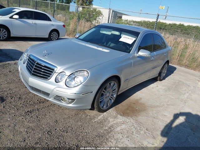 MERCEDES-BENZ E-CLASS - 2