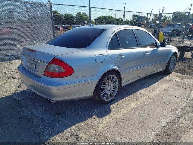 MERCEDES-BENZ E-CLASS - 4