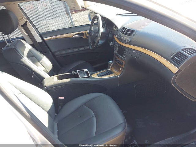 MERCEDES-BENZ E-CLASS - 5