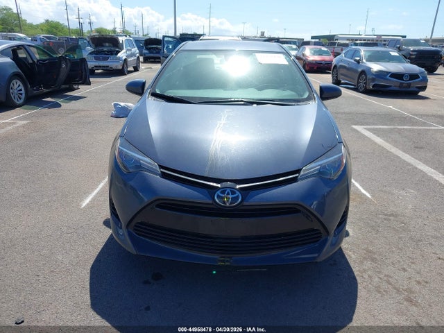 2017 Toyota COROLLA LE photo 6