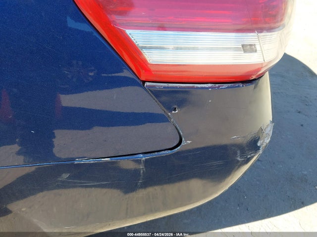 صورة 6 لـ 2010 Toyota CAMRY LE