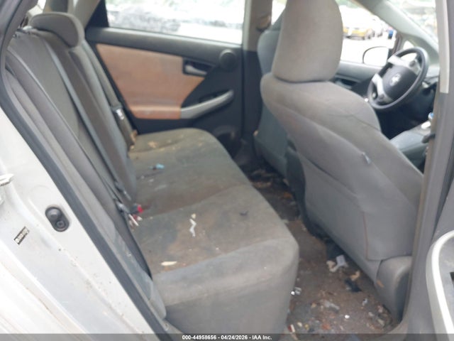 صورة 8 لـ 2011 Toyota PRIUS THREE
