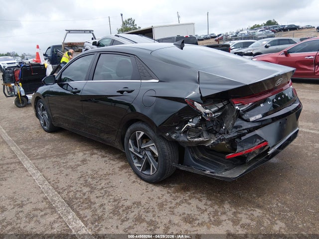 صورة 3 لـ 2024 Hyundai ELANTRA SEL