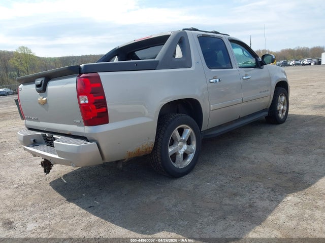 CHEVROLET AVALANCHE 1500 LTZ - 4