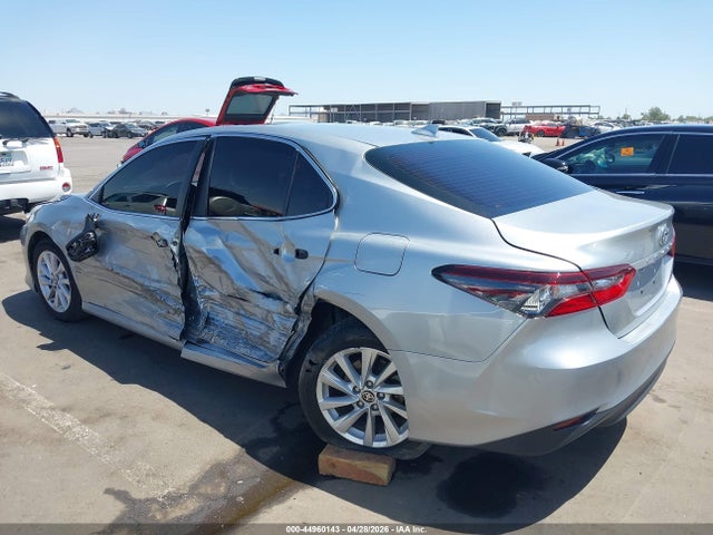 صورة 3 لـ 2022 Toyota CAMRY LE