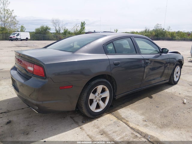 DODGE CHARGER - 4