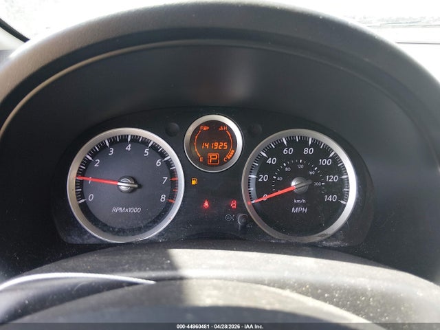 NISSAN SENTRA 2.0 - 7