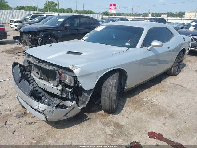 2020 Dodge CHALLENGER SXT — фото 2