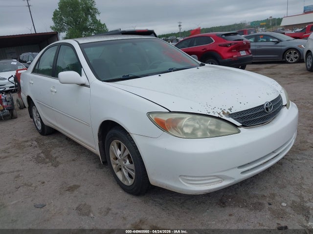 TOYOTA CAMRY - 1