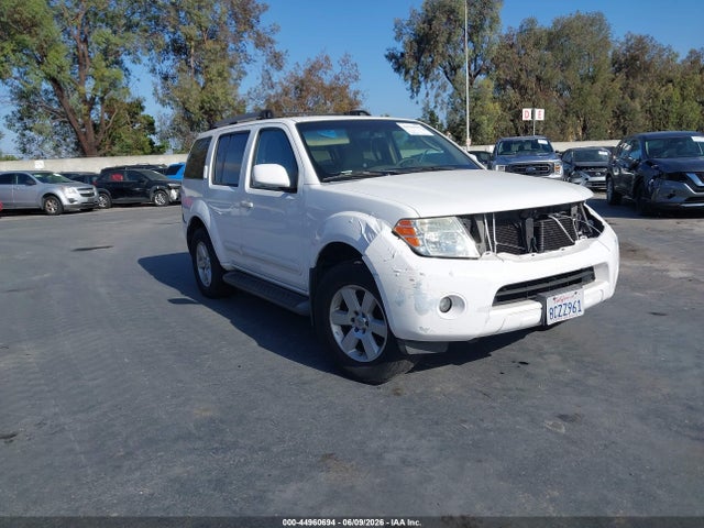 2008 NISSAN PATHFINDE SE