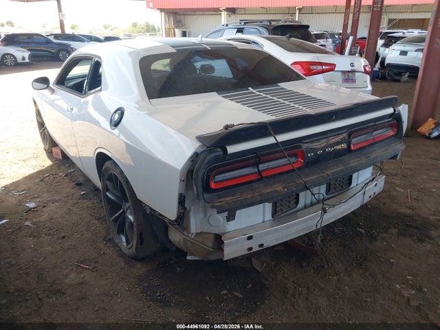 2017 Dodge CHALLENGER SXT PLUS — фото 3
