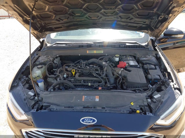 FORD FUSION SEL - 10