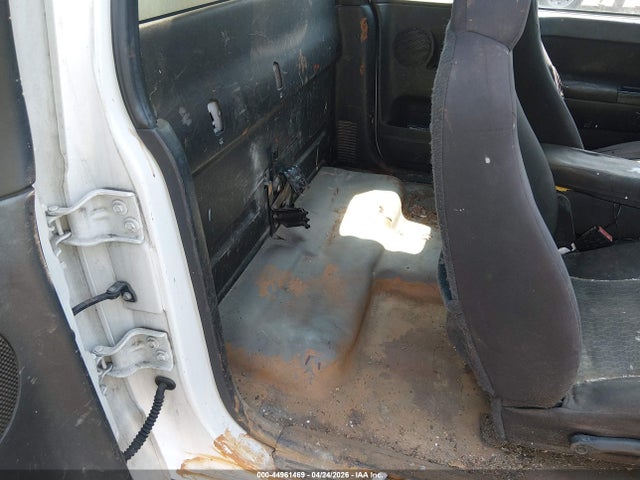 CHEVROLET COLORADO WORK TRUCK - 8