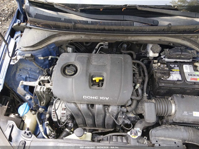 HYUNDAI ELANTRA - 10