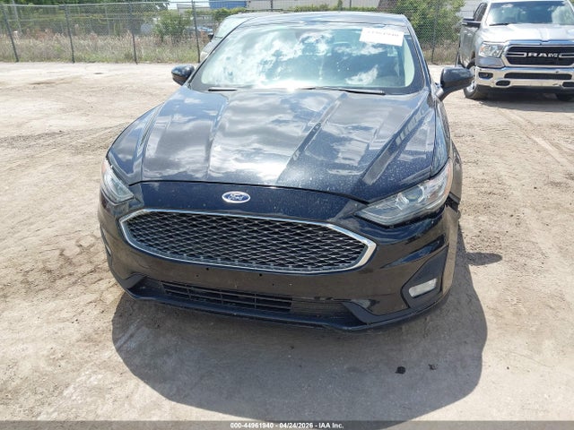 FORD FUSION SE - 6