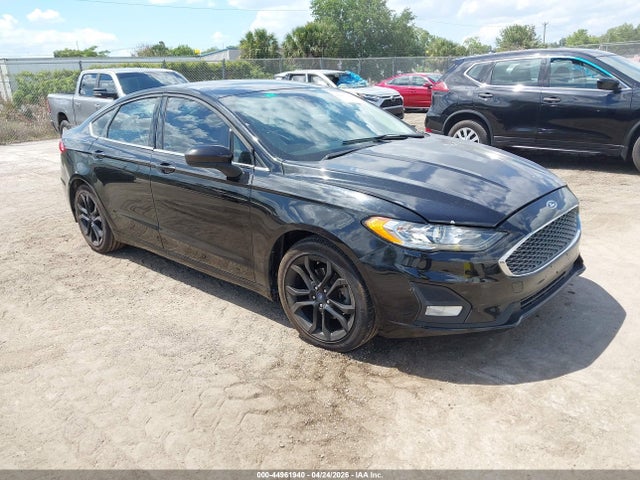 FORD FUSION SE - 1