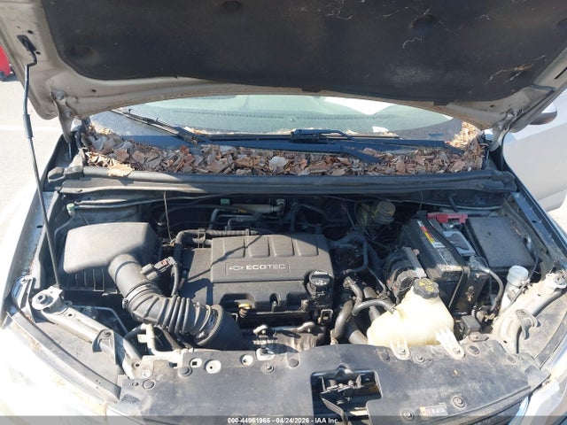 CHEVROLET SONIC - 10