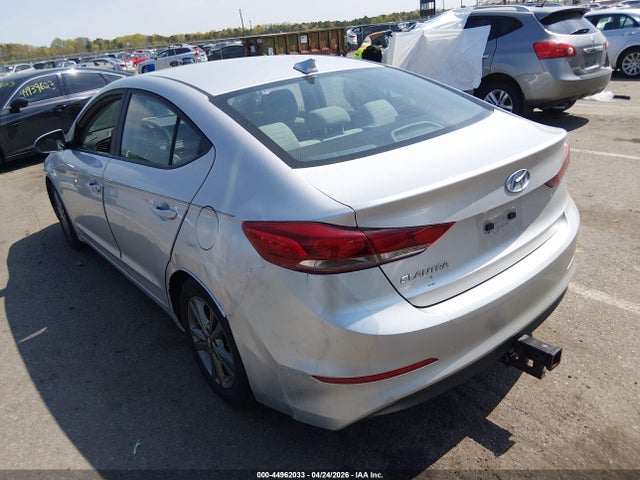 HYUNDAI ELANTRA - 3