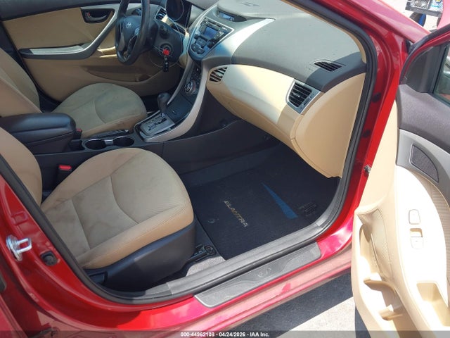 HYUNDAI ELANTRA GLS - 5