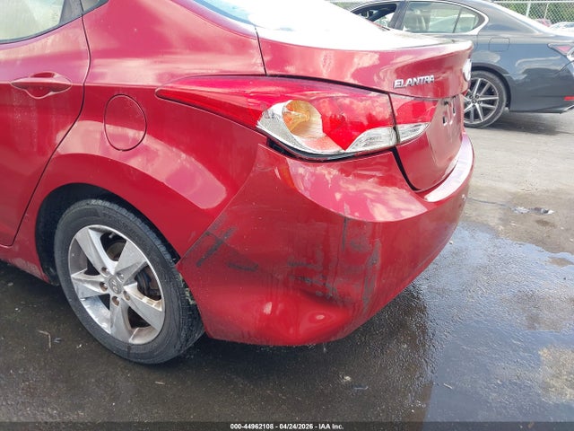 HYUNDAI ELANTRA GLS - 6