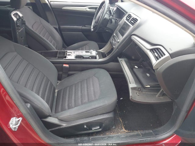 FORD FUSION SE - 5