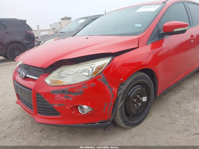 FORD FOCUS SE - 6