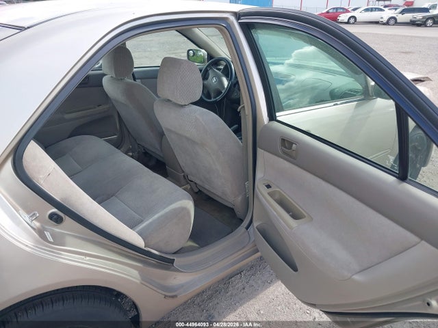 2003 Toyota CAMRY LE photo 8