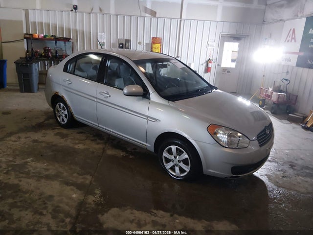 HYUNDAI ACCENT - 1