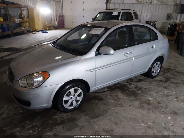 HYUNDAI ACCENT - 2