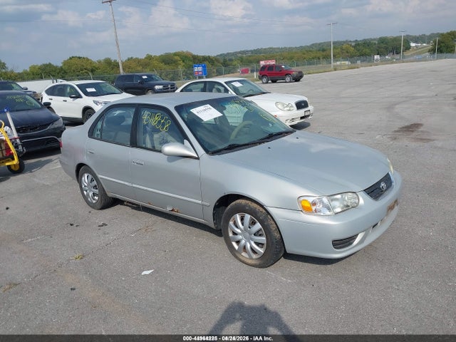 2001 TOYOTA COROLLA LE