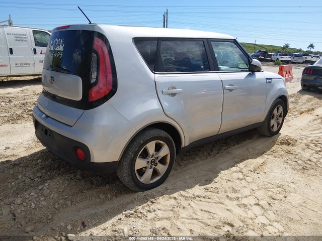 KIA SOUL - 4