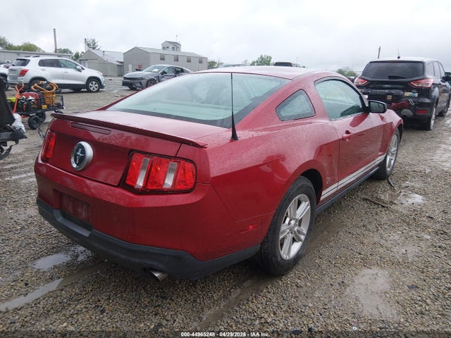 FORD MUSTANG V6 - 4