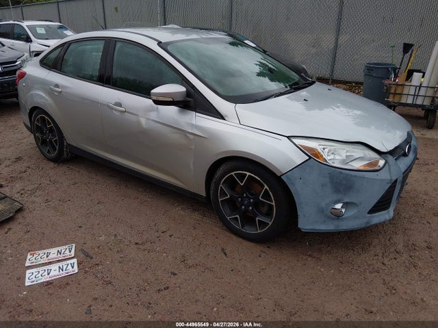 FORD FOCUS SE - 1
