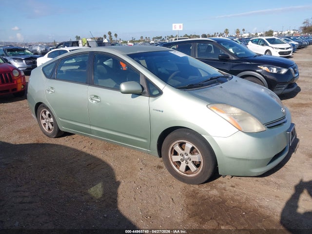 TOYOTA PRIUS - 1