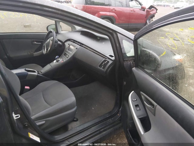 صورة 5 لـ 2012 Toyota PRIUS TWO