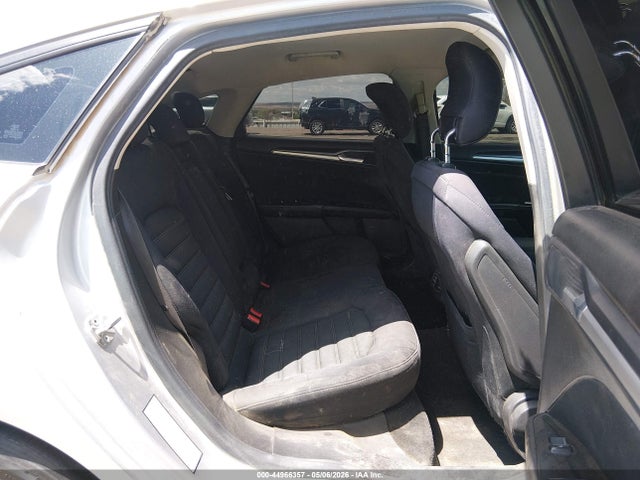 FORD FUSION SE - 8