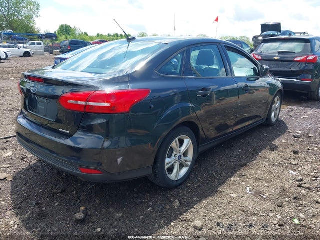 FORD FOCUS S - 4