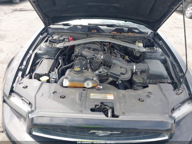 FORD MUSTANG V6 - 10