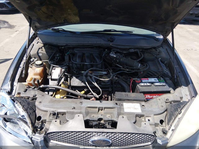 FORD TAURUS SE - 10