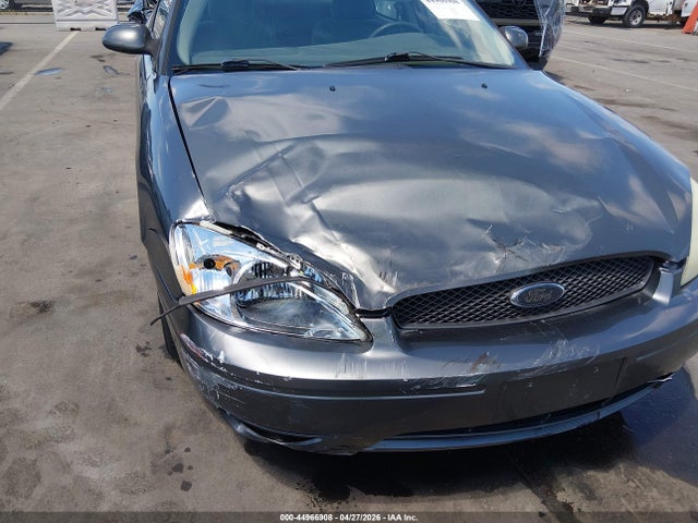 FORD TAURUS SE - 6