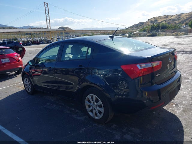 KIA RIO - 3