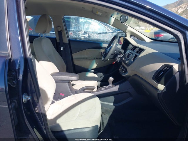 KIA RIO - 5