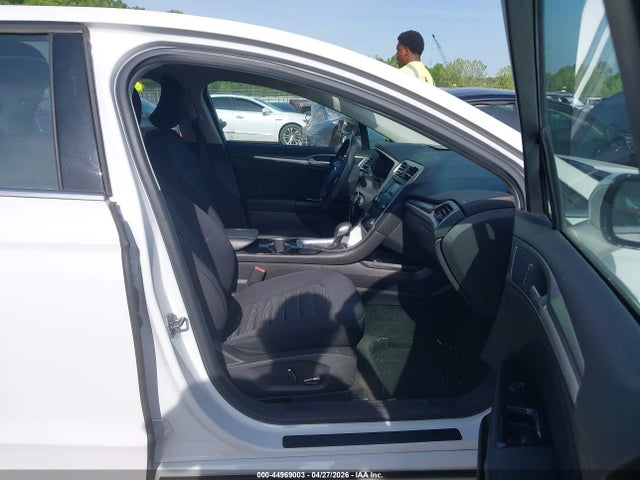 FORD FUSION SE - 5