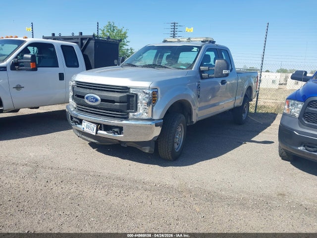 FORD F-250 XL - 2