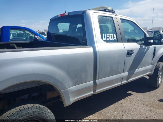 FORD F-250 XL - 4